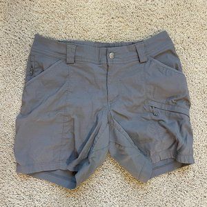 Women's Duluth Trading Company Dry on the Fly 10" Shorts- Gray- Size 10